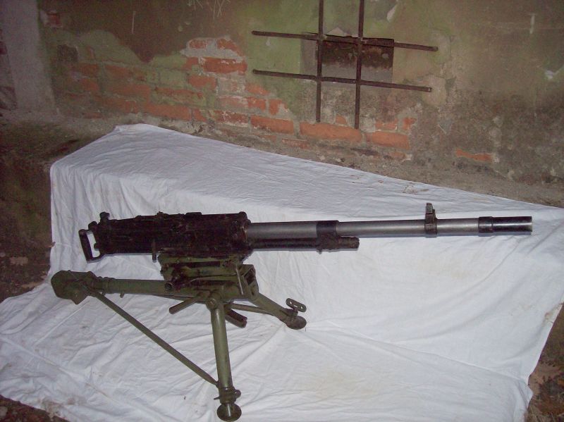 File:Breda M37.jpg